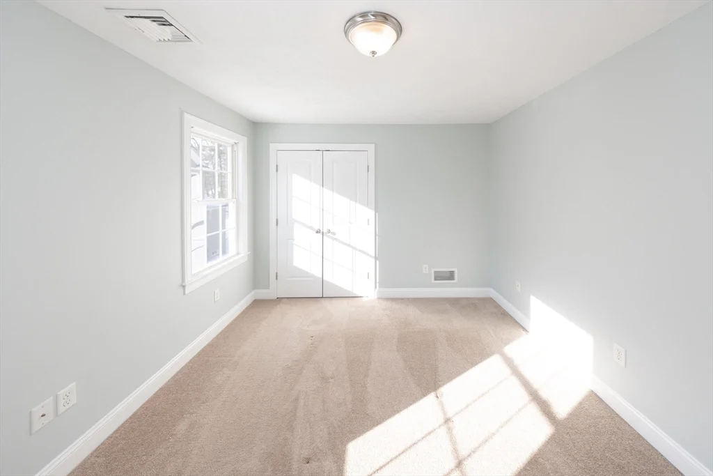 3 bed, 2 bath apartment for rent at 4 Cyrus Way Unit 4, Northborough — photo 20 of 36