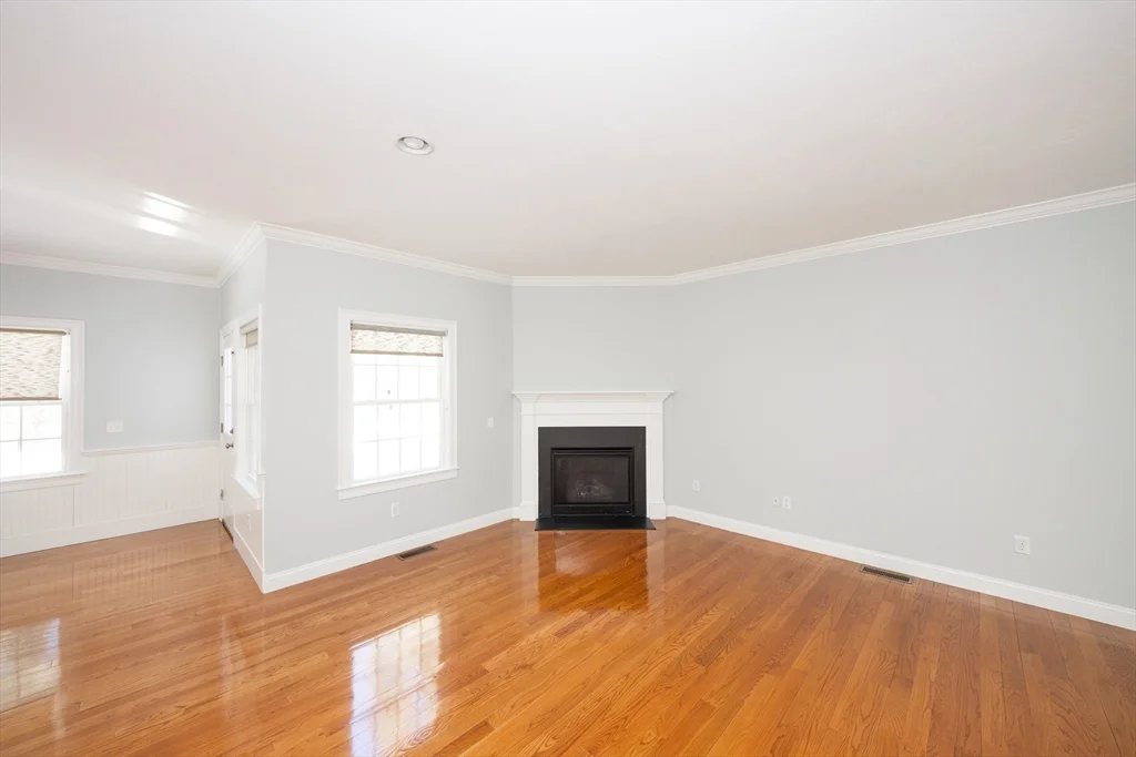 3 bed, 2 bath apartment for rent at 4 Cyrus Way Unit 4, Northborough — photo 5 of 36