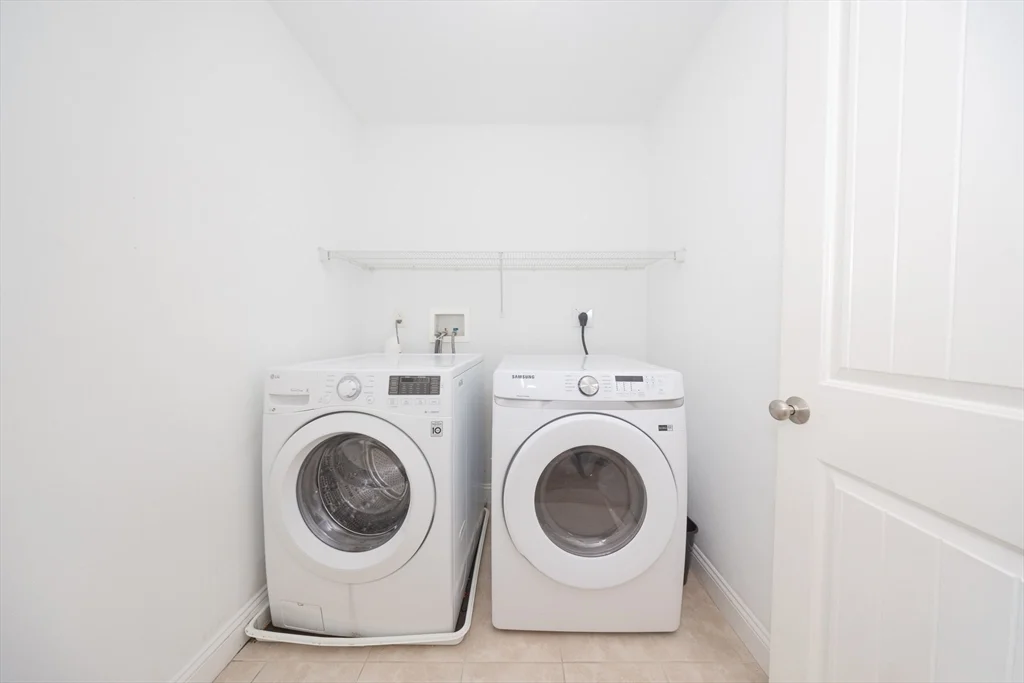3 bed, 2 bath apartment for rent at 4 Cyrus Way Unit 4, Northborough — photo 13 of 36