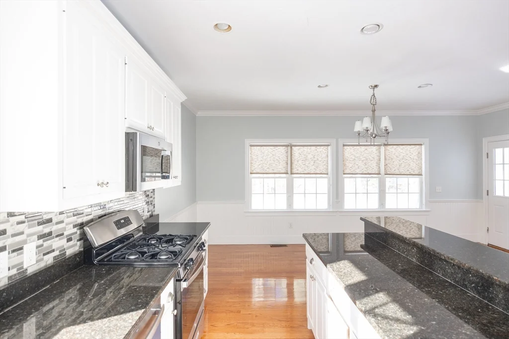 3 bed, 2 bath apartment for rent at 4 Cyrus Way Unit 4, Northborough — photo 9 of 36