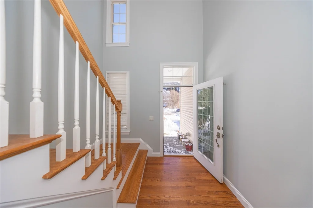 3 bed, 2 bath apartment for rent at 4 Cyrus Way Unit 4, Northborough — photo 3 of 36