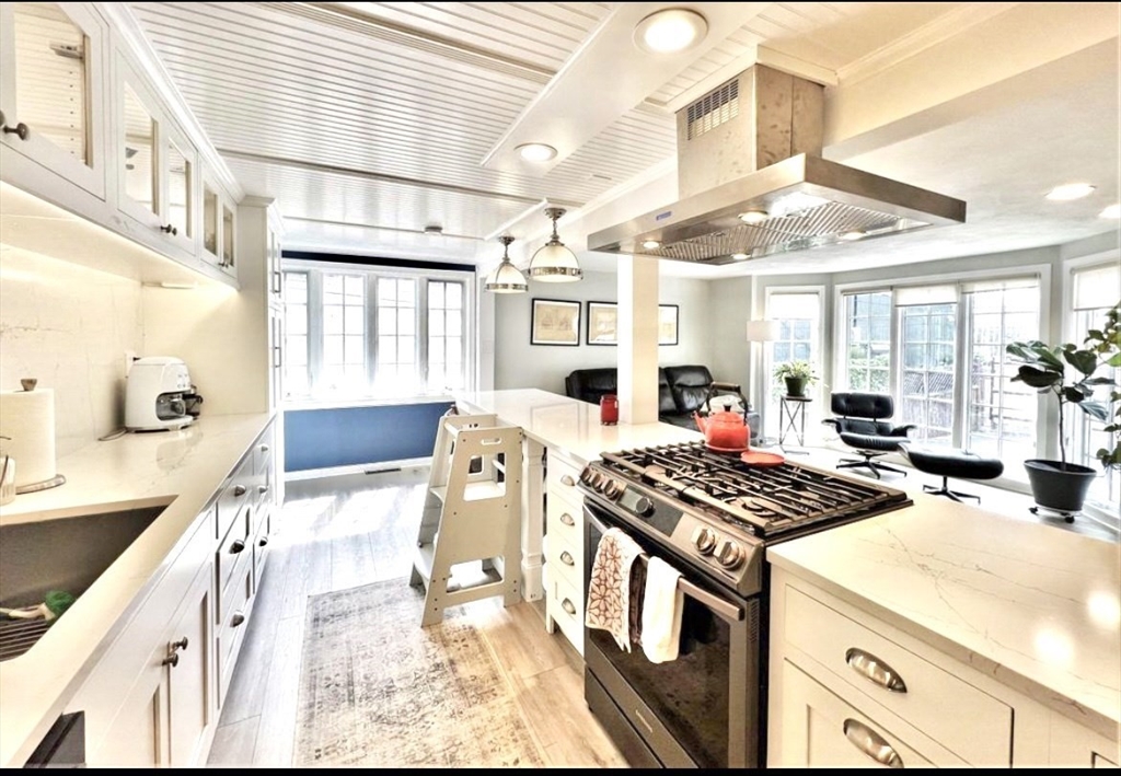 2 bed, 2 bath apartment for rent at 4 Day St Unit 4R, North Cambridge — photo 4 of 25