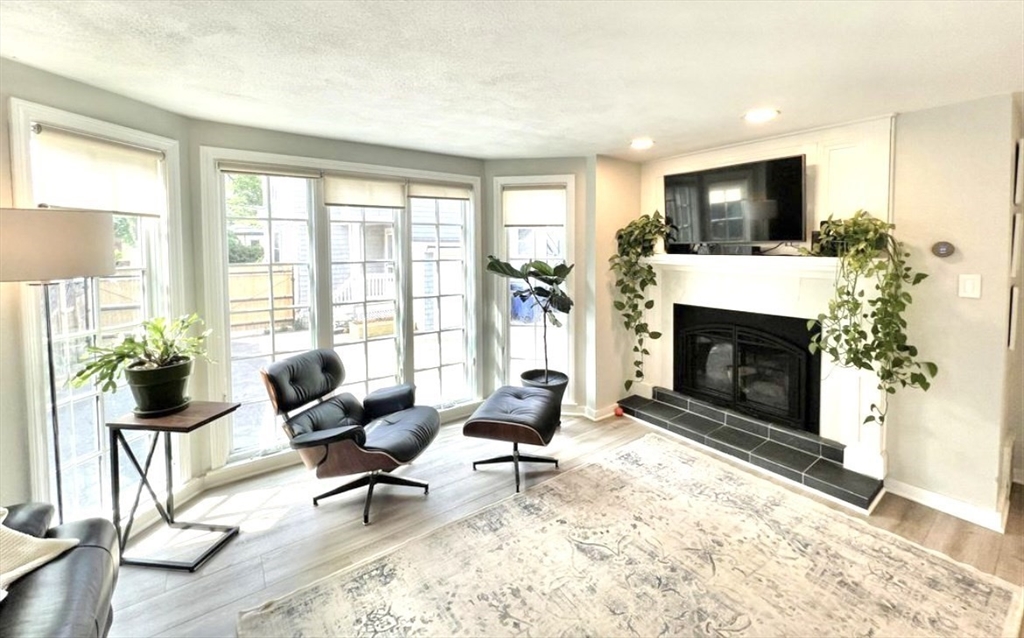 2 bed, 2 bath apartment for rent at 4 Day St Unit 4R, North Cambridge — photo 2 of 25