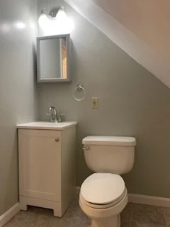4 bed, 2 bath apartment for rent at 4 Dexter St Unit 2, Haverhill — photo 14 of 17