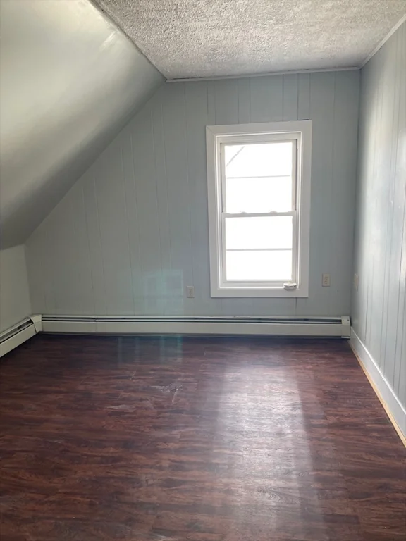 4 bed, 2 bath apartment for rent at 4 Dexter St Unit 2, Haverhill — photo 12 of 17