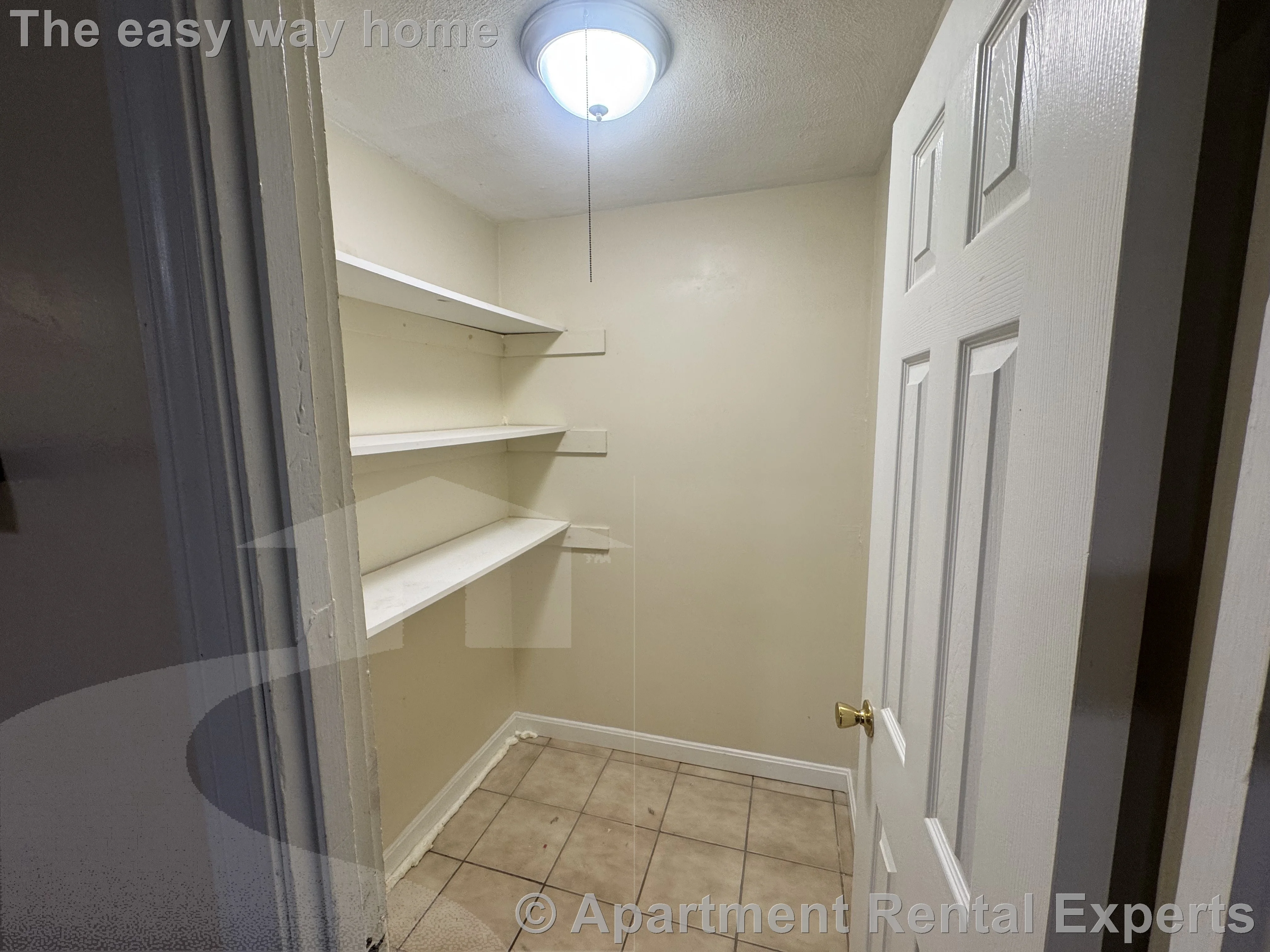 3 bed, 1 bath apartment for rent at 4 Douglass St Unit 1, Central Square — photo 11 of 15