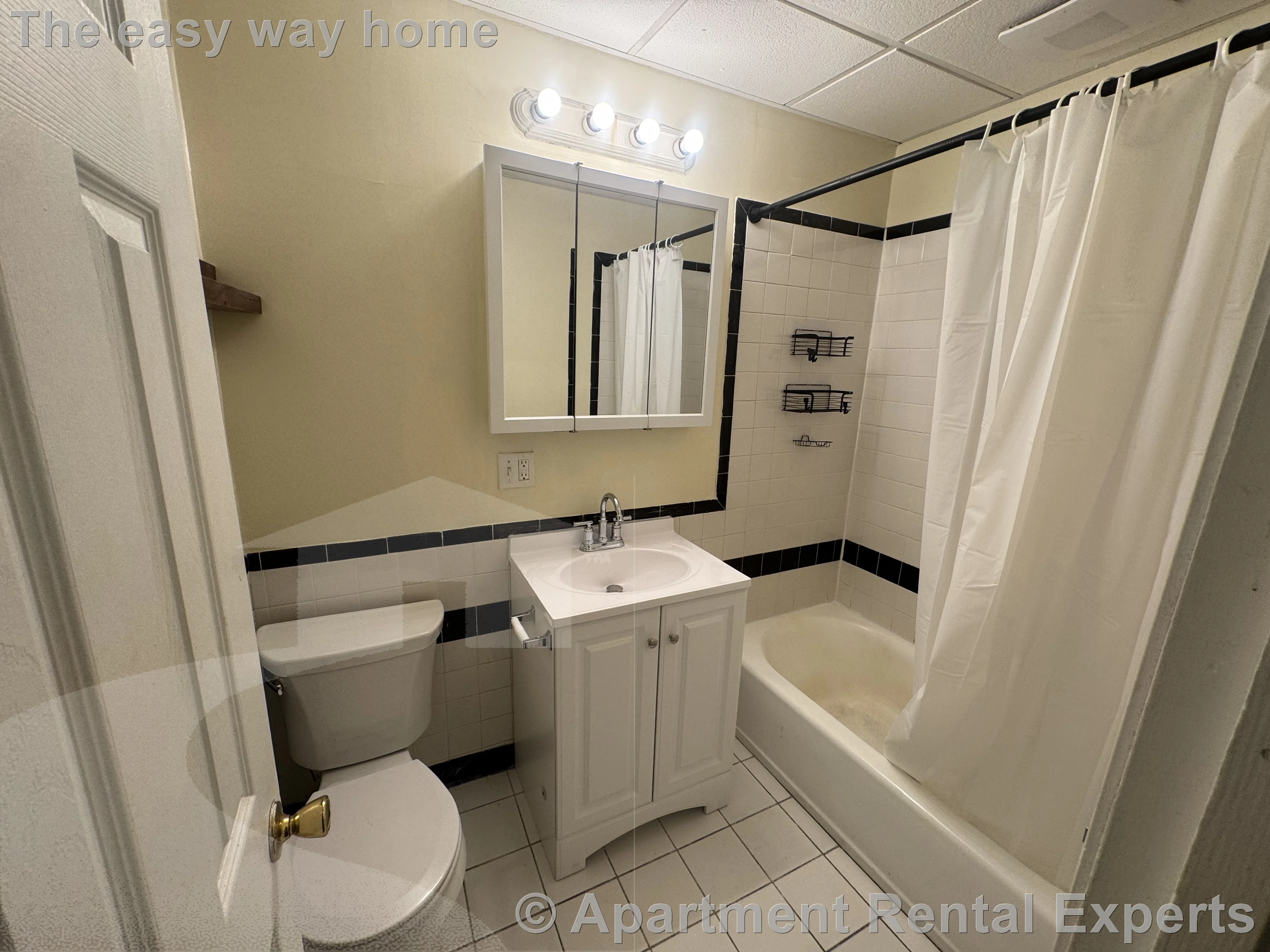 3 bed, 1 bath apartment for rent at 4 Douglass St Unit 1, Central Square — photo 10 of 15