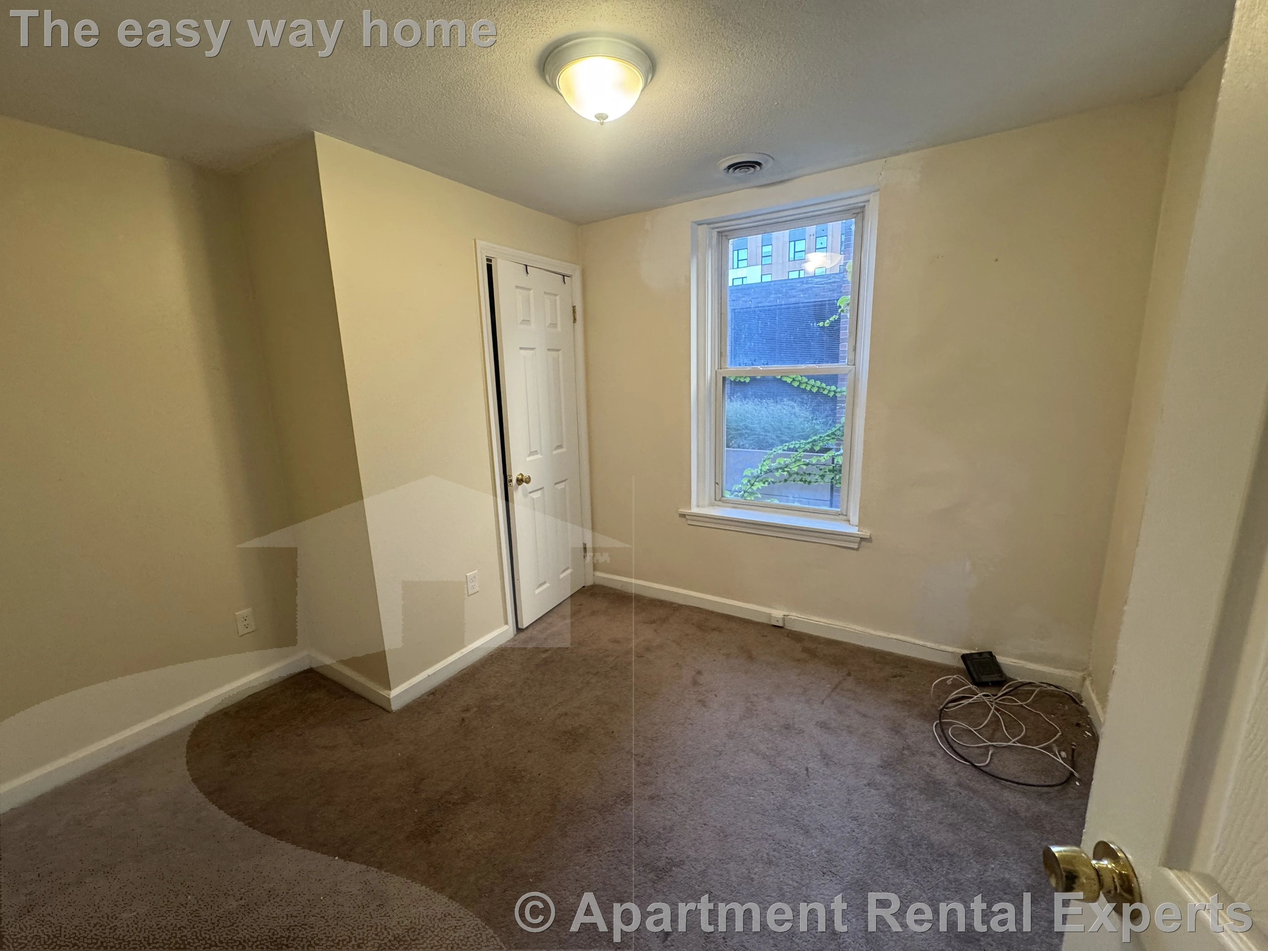 3 bed, 1 bath apartment for rent at 4 Douglass St Unit 1, Central Square — photo 12 of 15