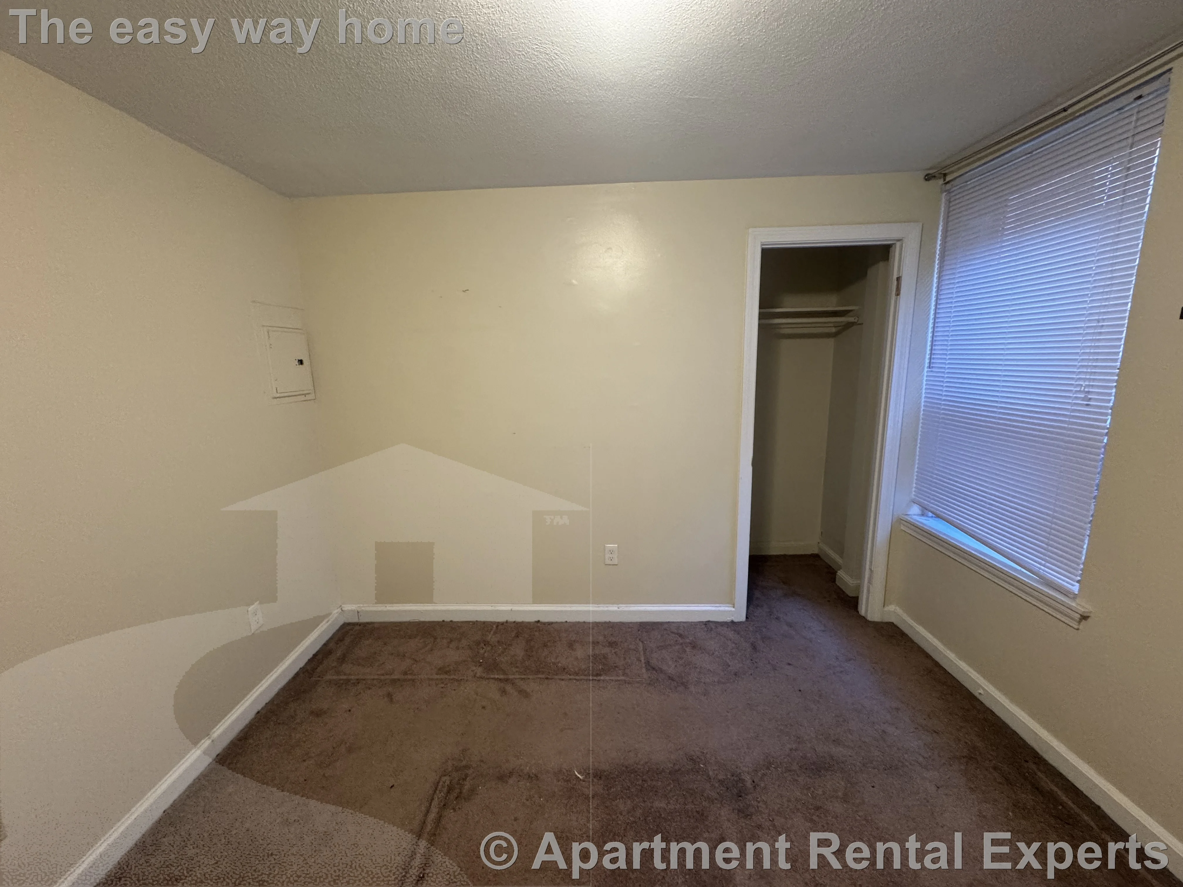 3 bed, 1 bath apartment for rent at 4 Douglass St Unit 1, Central Square — photo 9 of 15