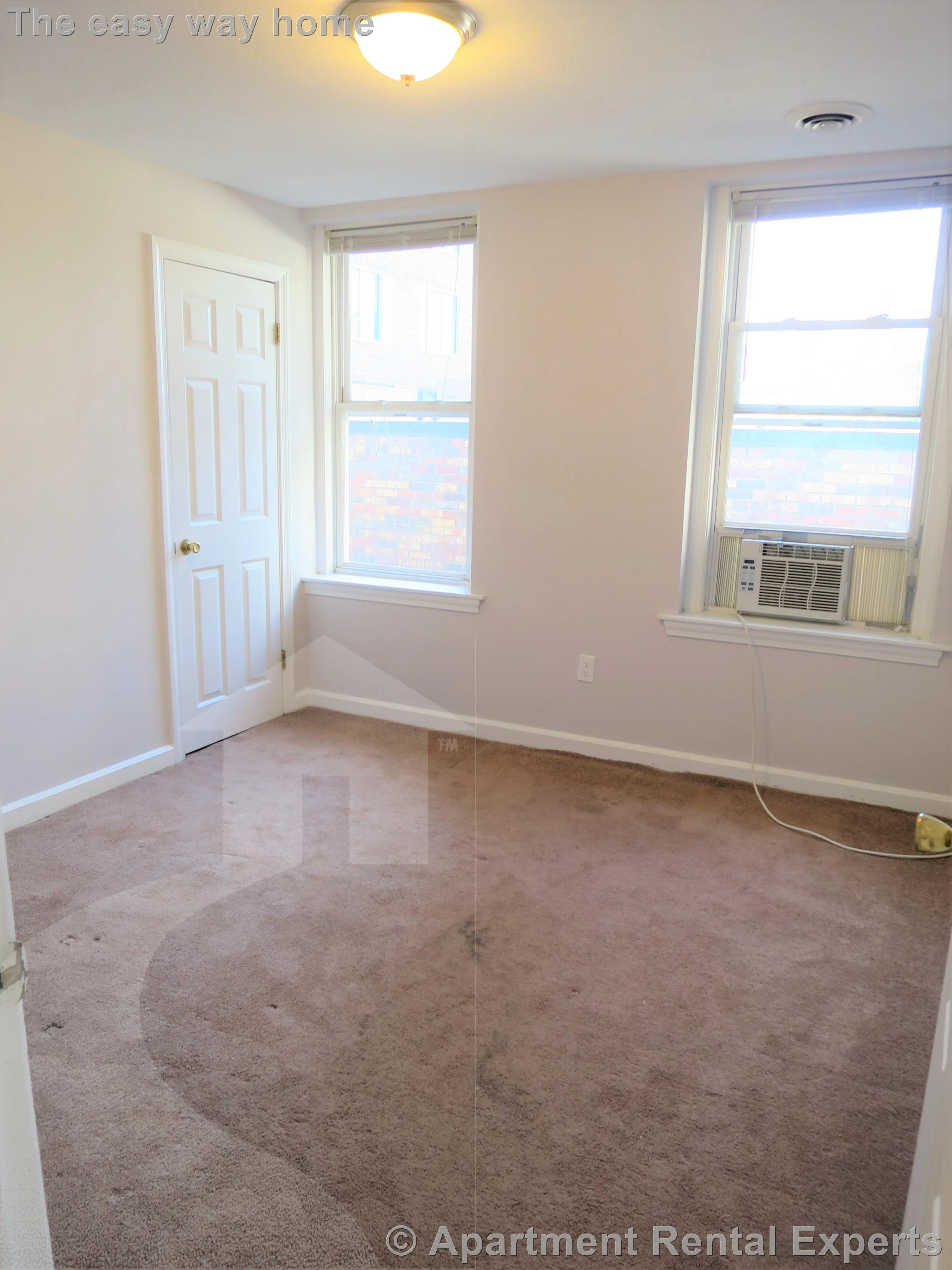 3 bed, 1 bath apartment for rent at 4 Douglass St Unit 2, Central Square — photo 7 of 9