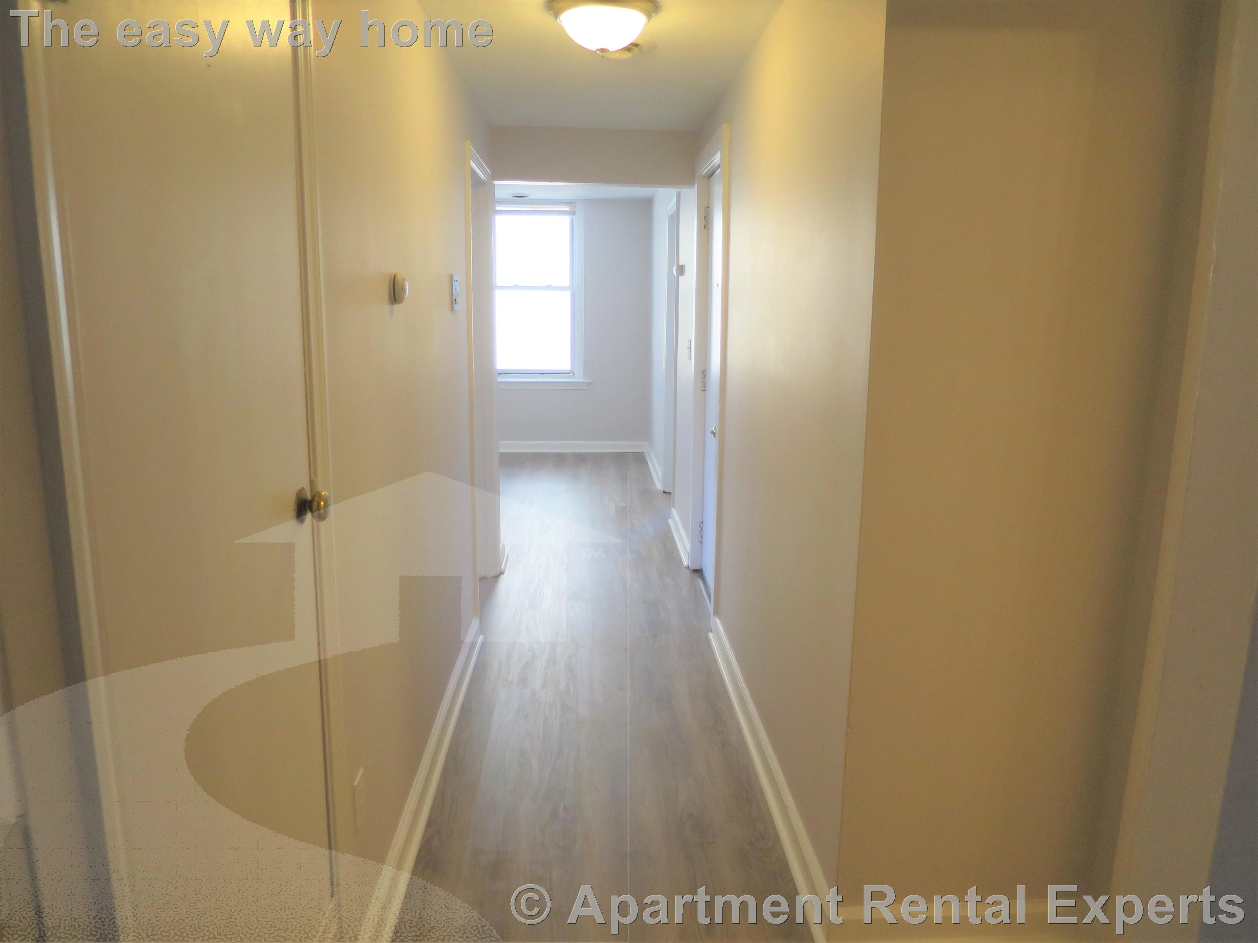 3 bed, 1 bath apartment for rent at 4 Douglass St Unit 2, Central Square — photo 5 of 9