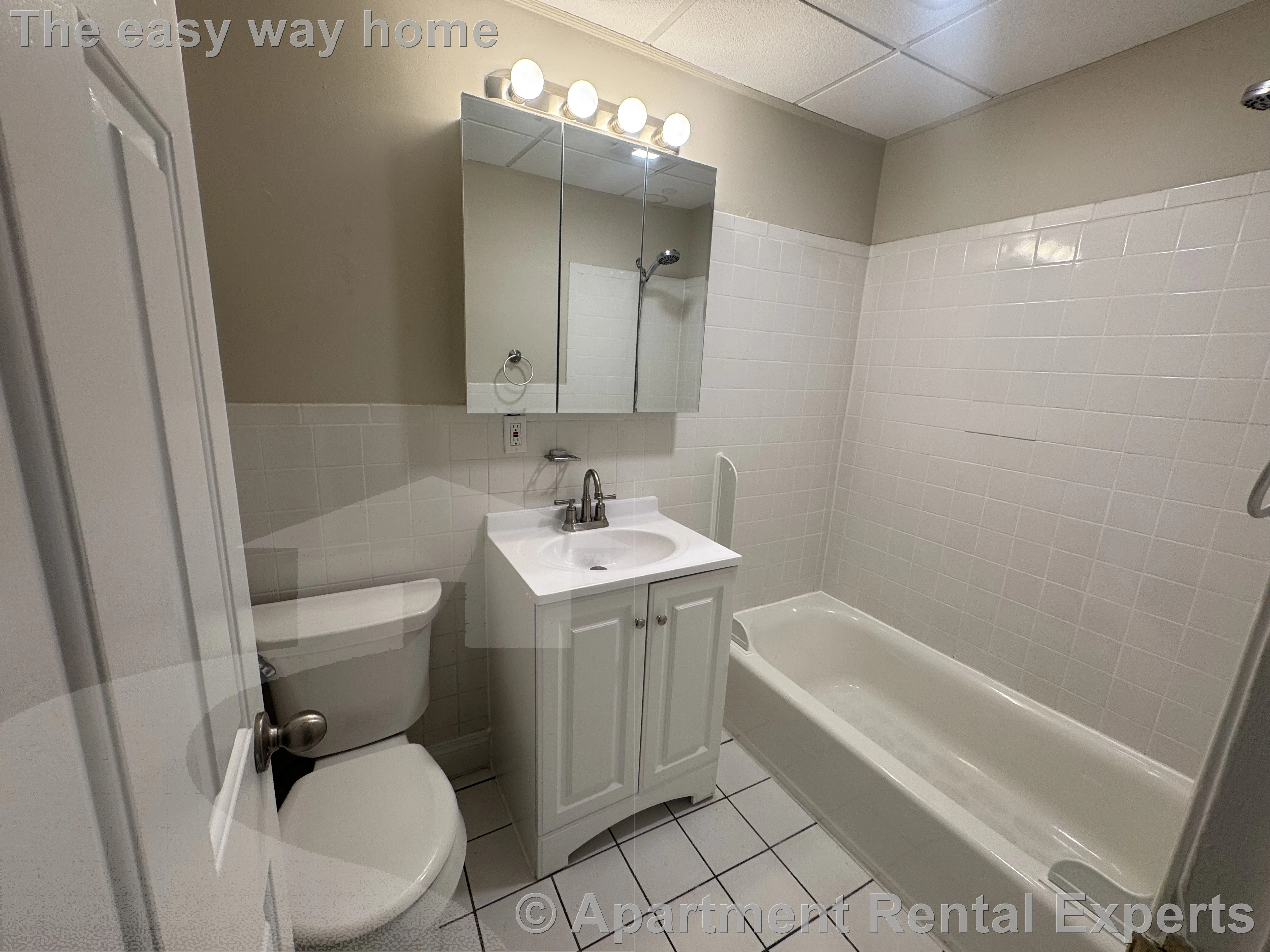 3 bed, 1 bath apartment for rent at 4 Douglass St Unit 2, Central Square — photo 11 of 20