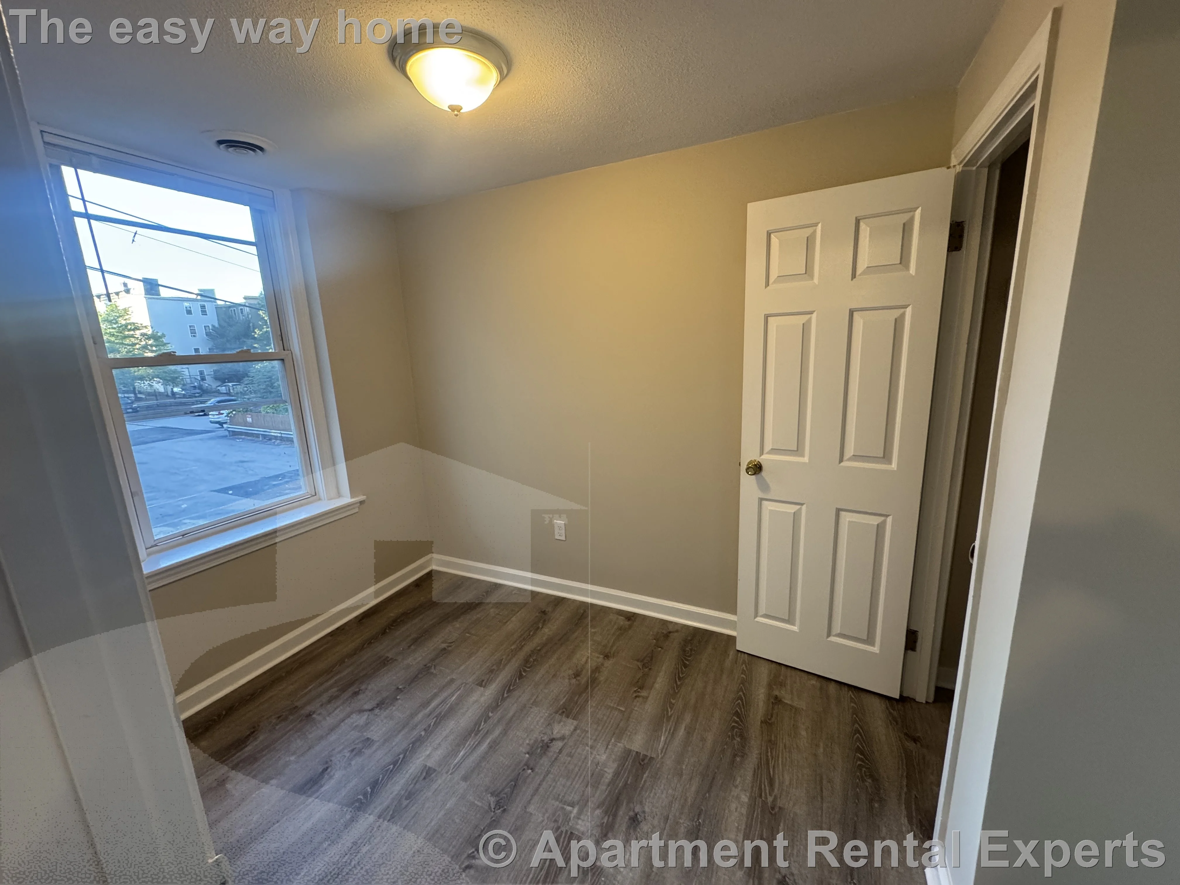 3 bed, 1 bath apartment for rent at 4 Douglass St Unit 2, Central Square — photo 6 of 20
