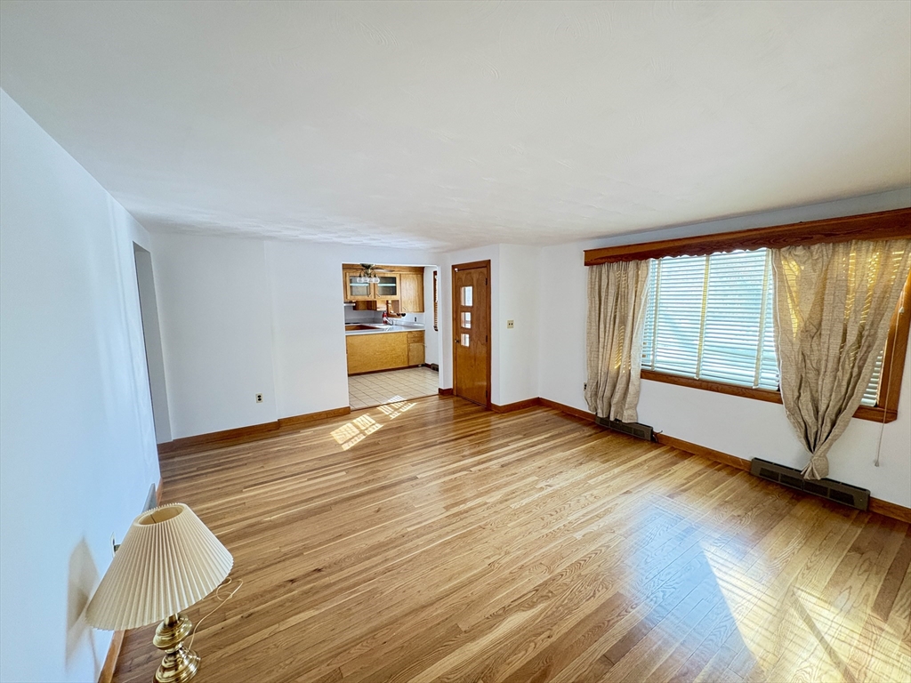 3 bed, 1 bath apartment for rent at 4 Easement Rd, Tewksbury — photo 19 of 22