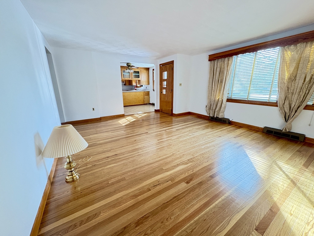 3 bed, 1 bath apartment for rent at 4 Easement Rd, Tewksbury — photo 18 of 22
