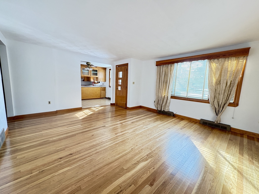 3 bed, 1 bath apartment for rent at 4 Easement Rd, Tewksbury — photo 17 of 22