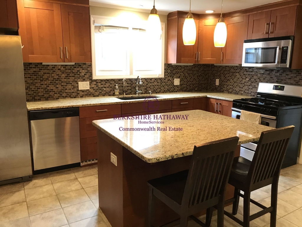 2 bed, 1 bath apartment for rent at 4 Eaton Unit 1, Cambridge — photo 1 of 8