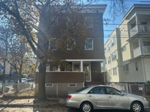 2 bed, 1 bath apartment for rent at 4 Edgar Ter Unit 3, Winter Hill — photo 1 of 13