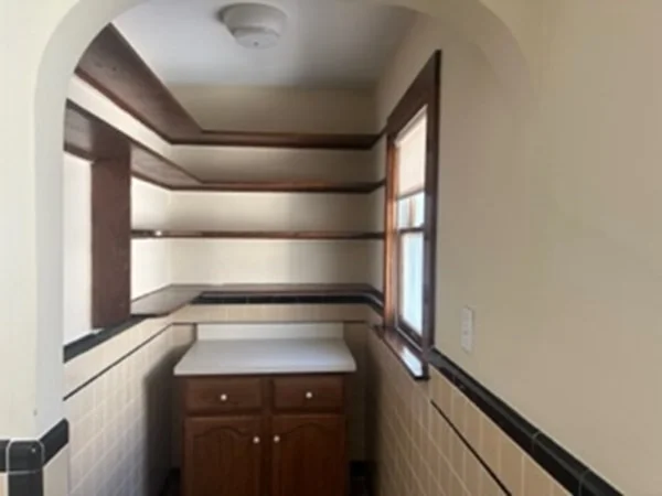 2 bed, 1 bath apartment for rent at 4 Edgar Ter Unit 3, Winter Hill — photo 5 of 13