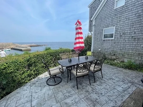 3 bed, 2 bath apartment for rent at 4 Edgemere Rd, Rockport — photo 12 of 20