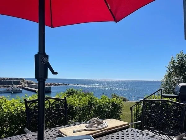 3 bed, 2 bath apartment for rent at 4 Edgemere Rd, Rockport — photo 2 of 20