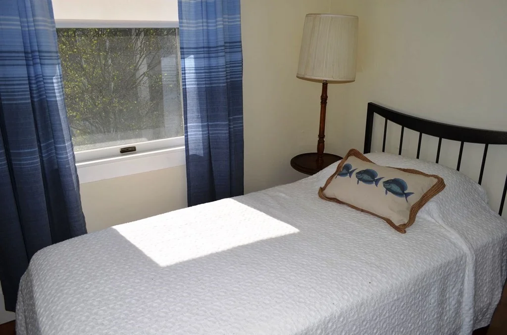 4 bed, 2 bath apartment for rent at 4 Edgemere Unit 1, Rockport — photo 6 of 13