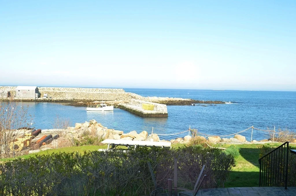 4 bed, 2 bath apartment for rent at 4 Edgemere Unit 1, Rockport — photo 2 of 13