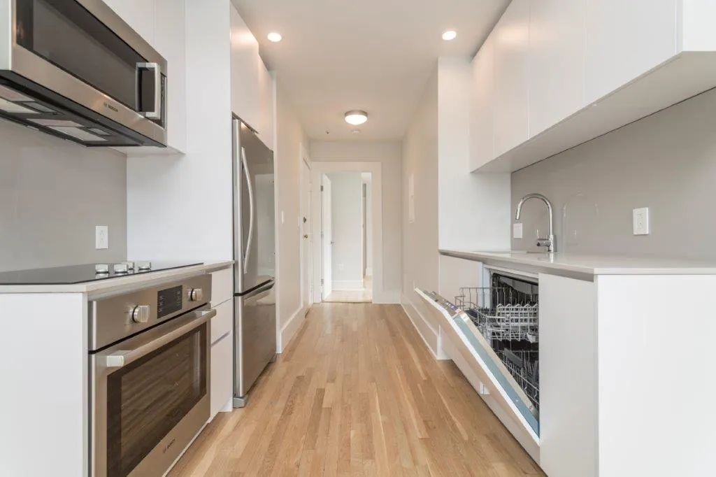 3 bed, 1 bath apartment for rent at 4 Elko St Unit 10, Brighton