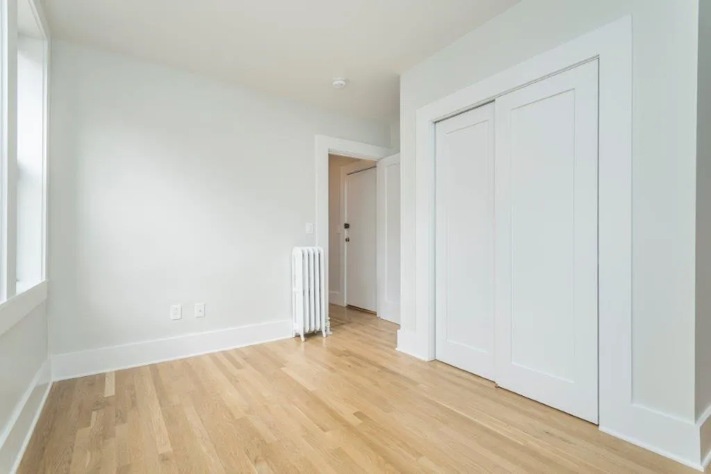 3 bed, 1 bath apartment for rent at 4 Elko St Unit 10, Brighton — photo 2 of 14