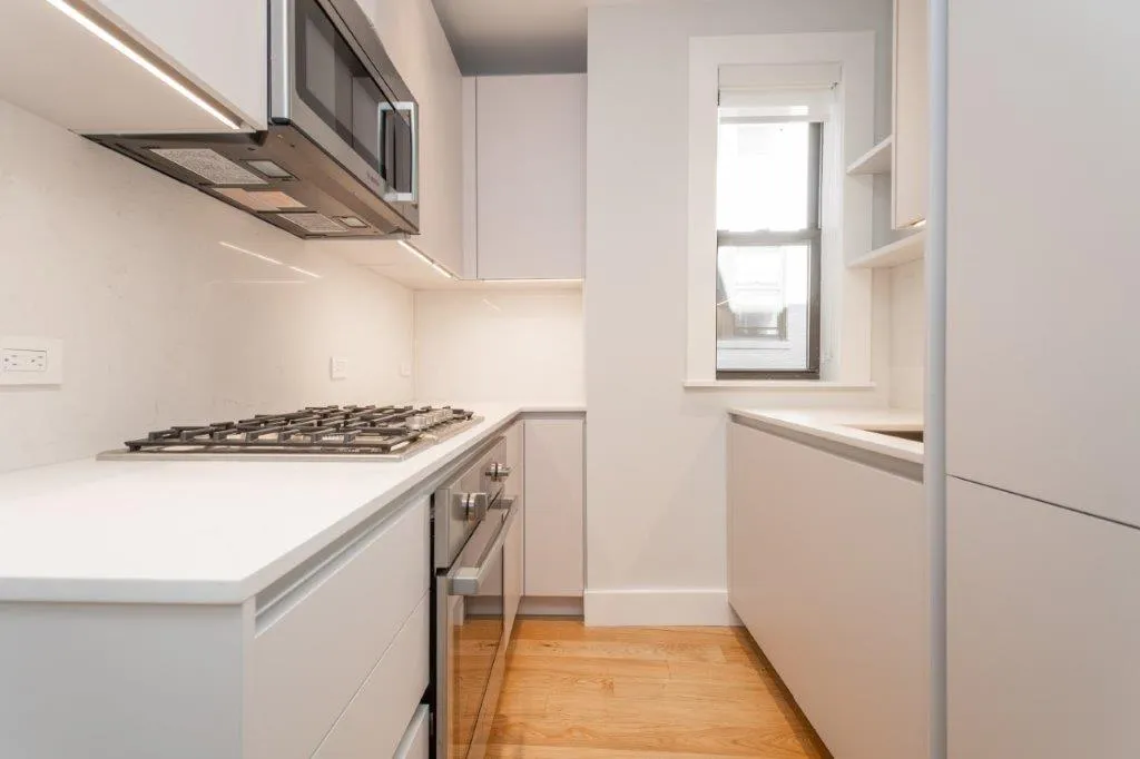 1.5 bed, 1 bath apartment for rent at 4 Elko St Unit 4, Brighton — photo 3 of 10