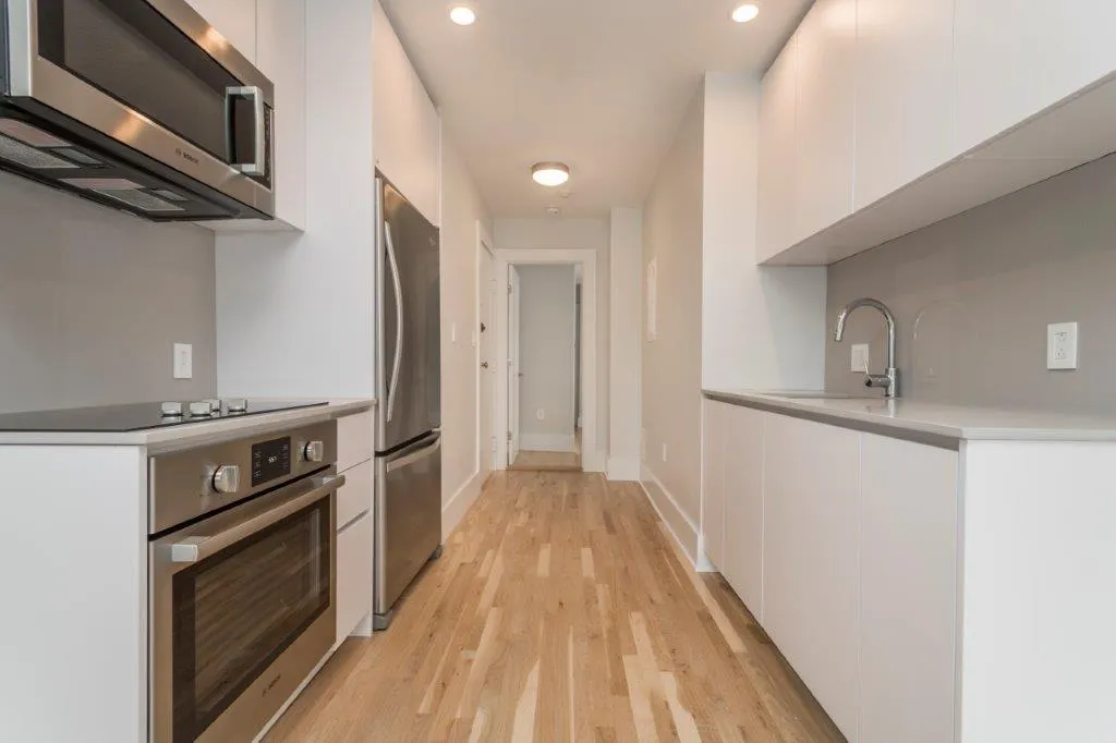 3 bed, 1 bath apartment for rent at 4 Elko St Unit 6A, Brighton — photo 3 of 13