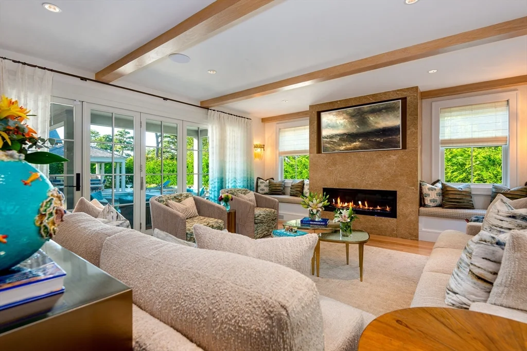 6 bed, 4+ bath apartment for rent at 4 Ellen's Way, Nantucket — photo 2 of 16