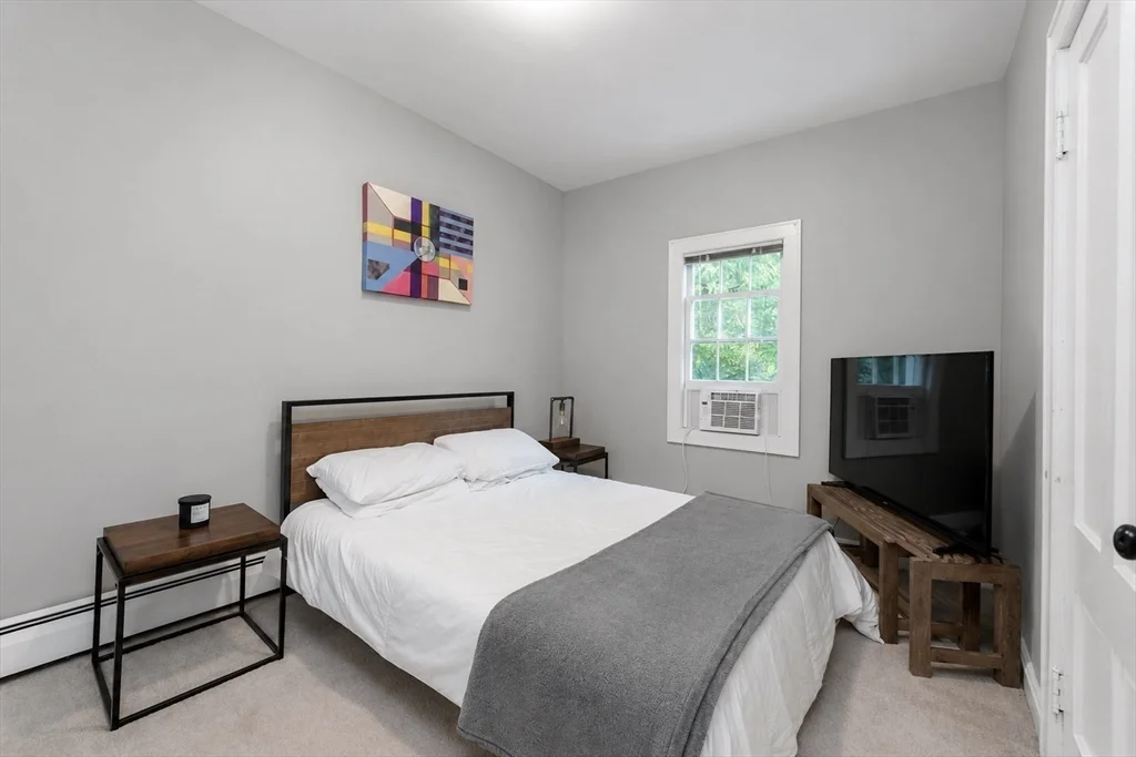 2 bed, 1 bath apartment for rent at 4 Elm St Unit 1, Groton — photo 4 of 8