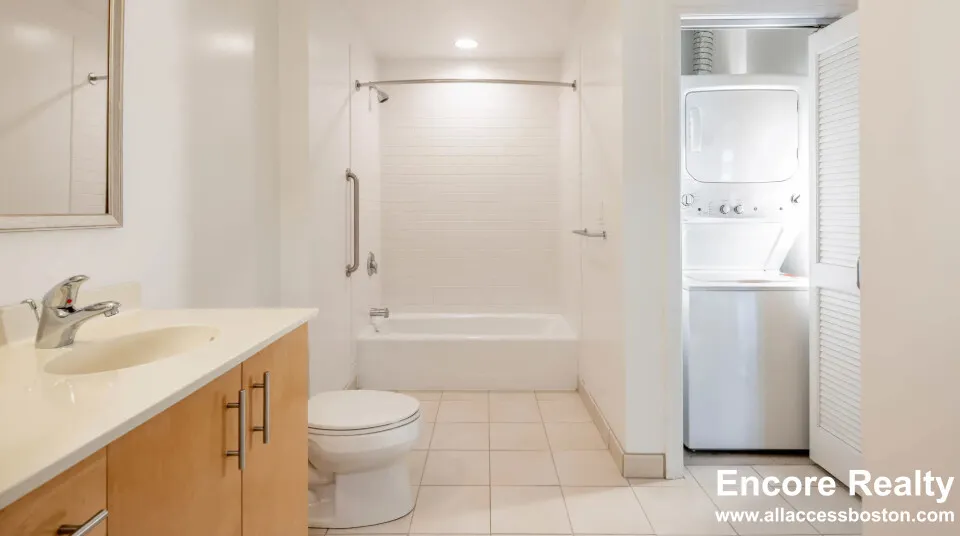 1 bed, 1 bath apartment for rent at 4 Emerson Pl Unit 908, West End — photo 5 of 5