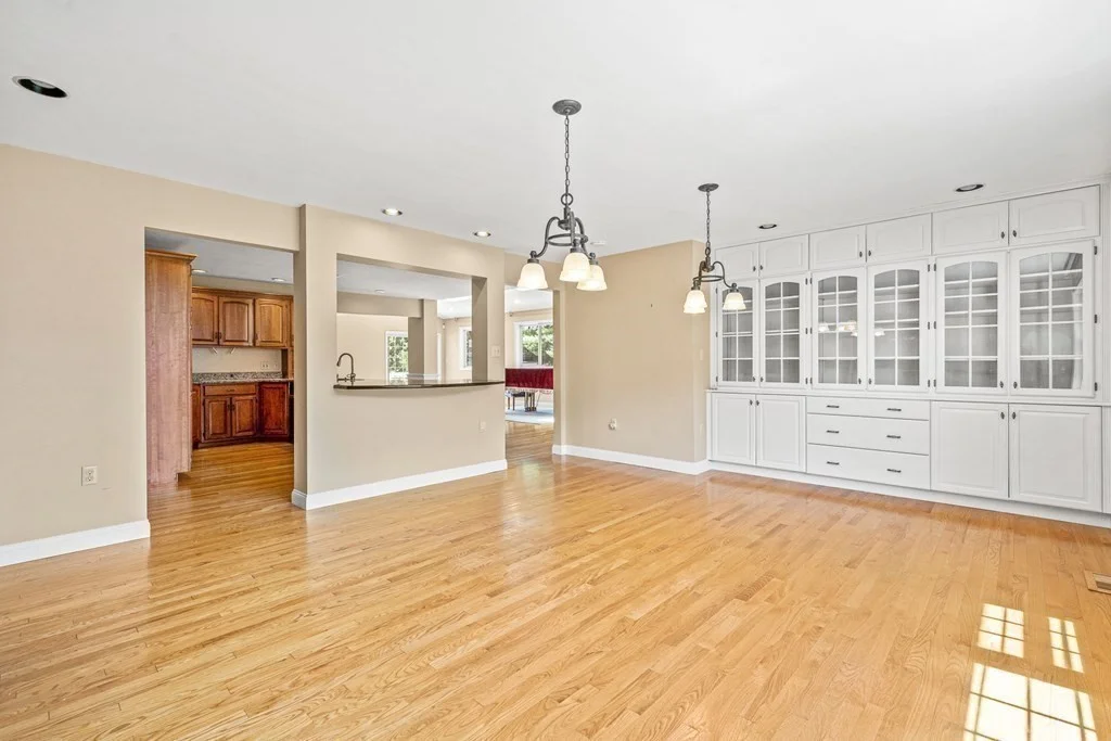5 bed, 4+ bath apartment for rent at 4 Farm Rd, Lexington — photo 17 of 42