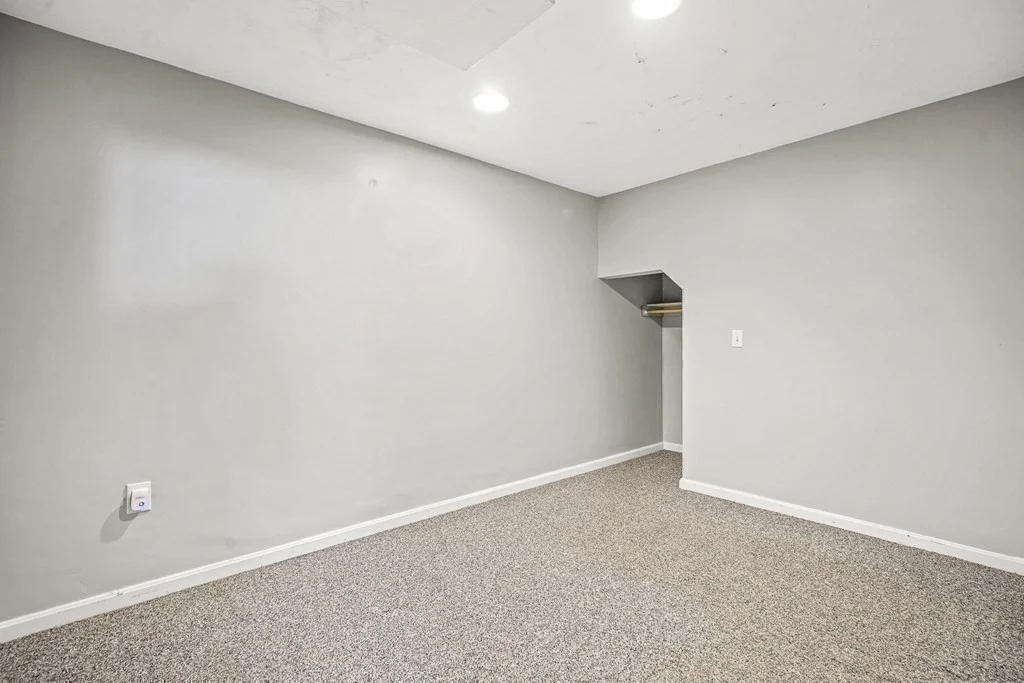 5 bed, 4+ bath apartment for rent at 4 Farm Rd, Lexington — photo 34 of 42
