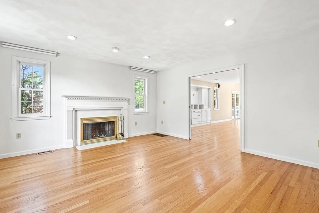 5 bed, 4+ bath apartment for rent at 4 Farm Rd, Lexington — photo 6 of 42