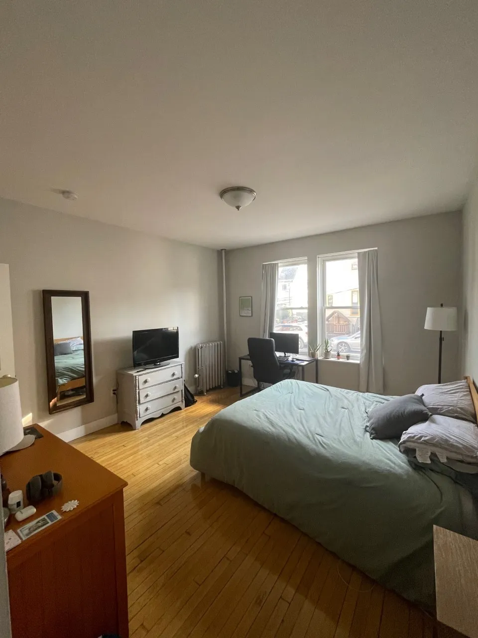 5 bed, 2 bath apartment for rent at 4 Farrington Ave Unit 1, Allston — photo 15 of 20