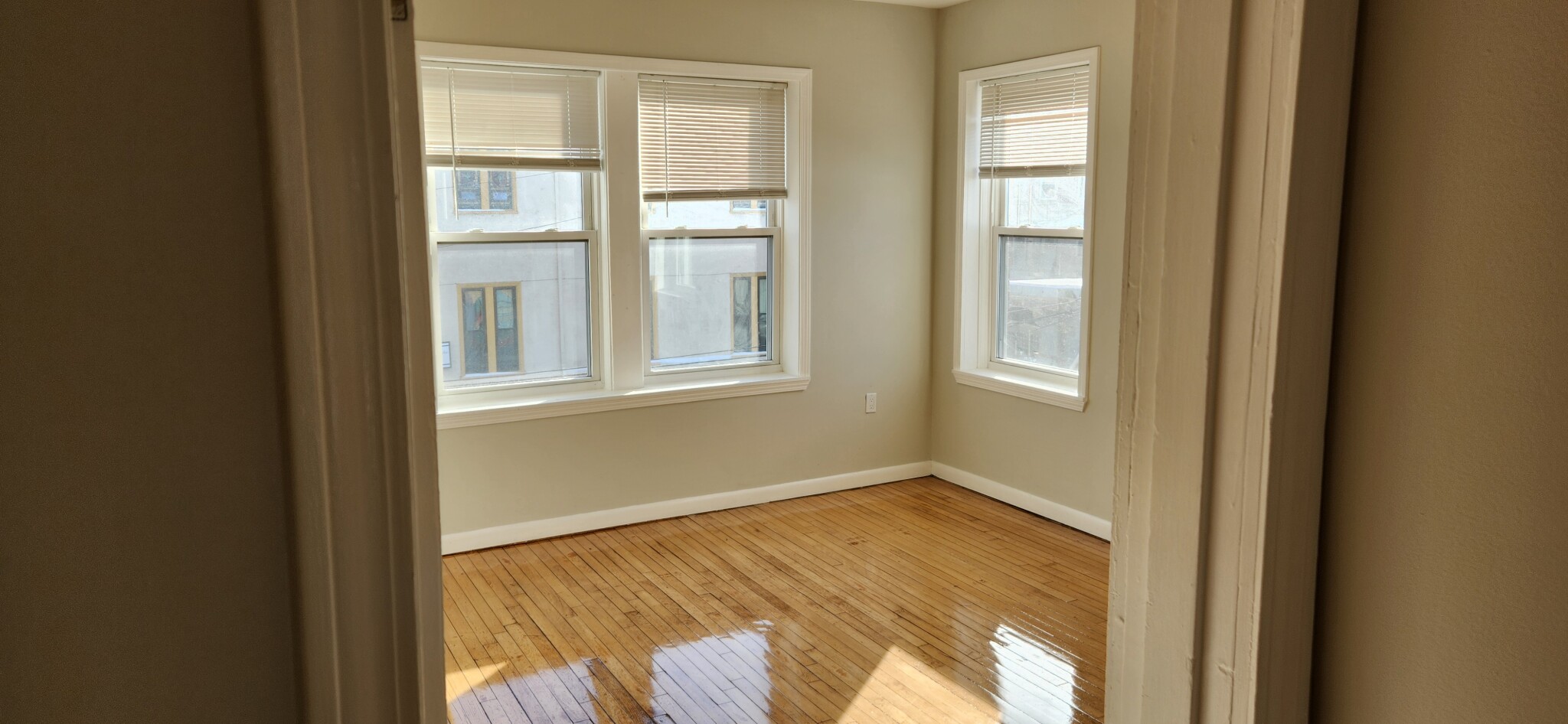 3 bed, 1 bath apartment for rent at 4 Farrington Ave Unit 3, Allston — photo 3 of 45