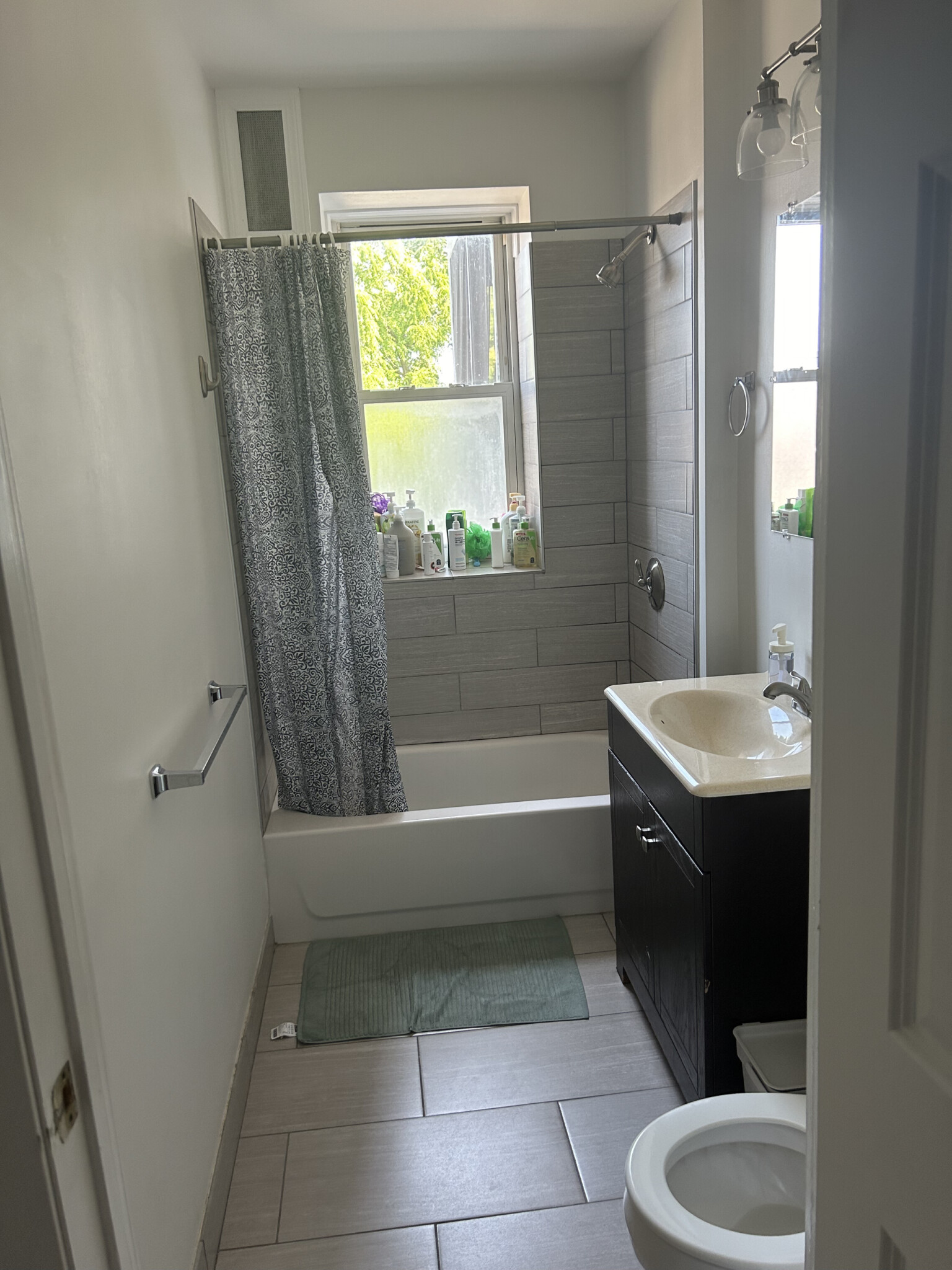 3 bed, 1 bath apartment for rent at 4 Farrington Ave Unit 3, Allston — photo 22 of 45