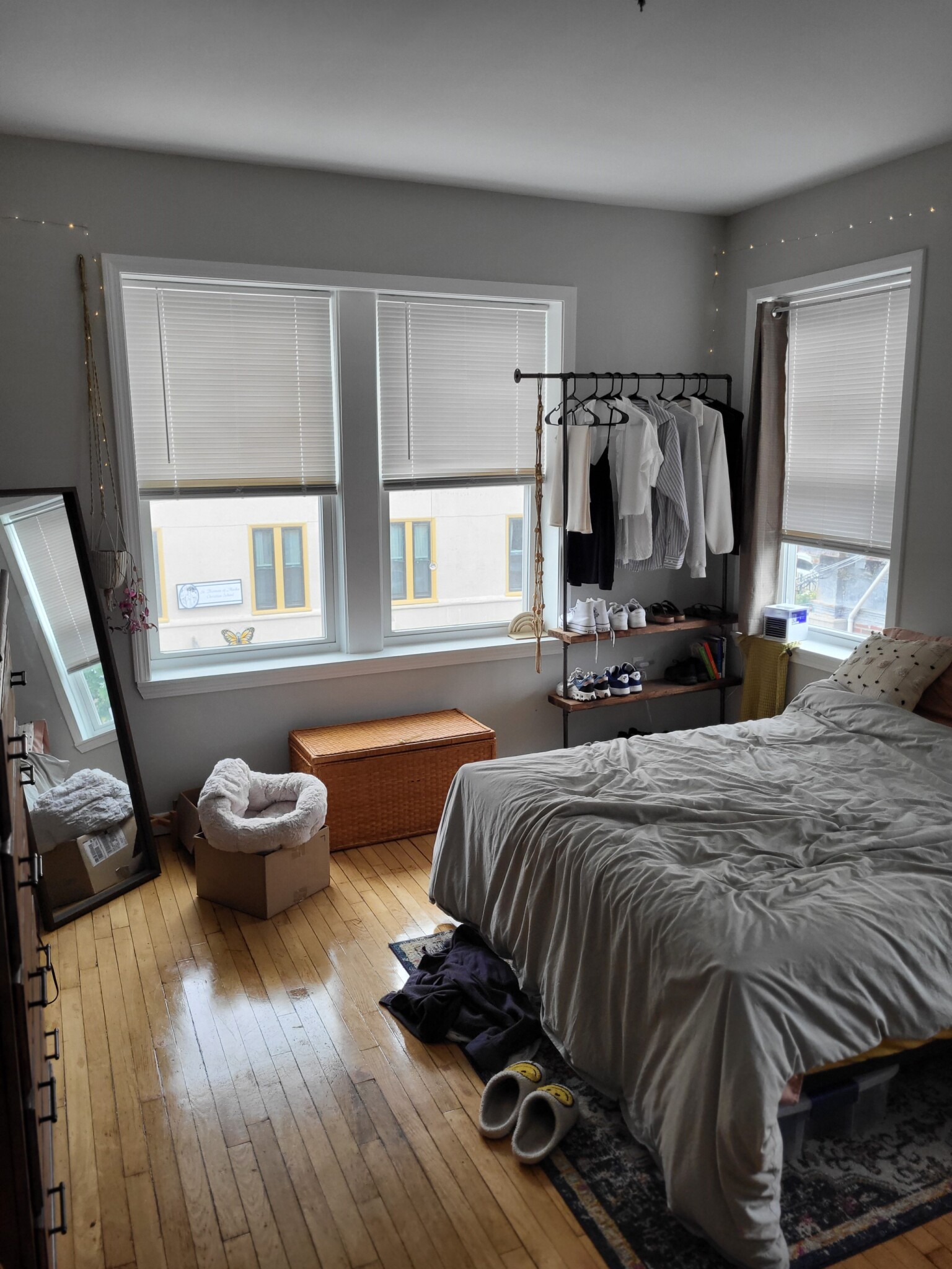 3 bed, 1 bath apartment for rent at 4 Farrington Ave Unit 3, Allston — photo 40 of 45