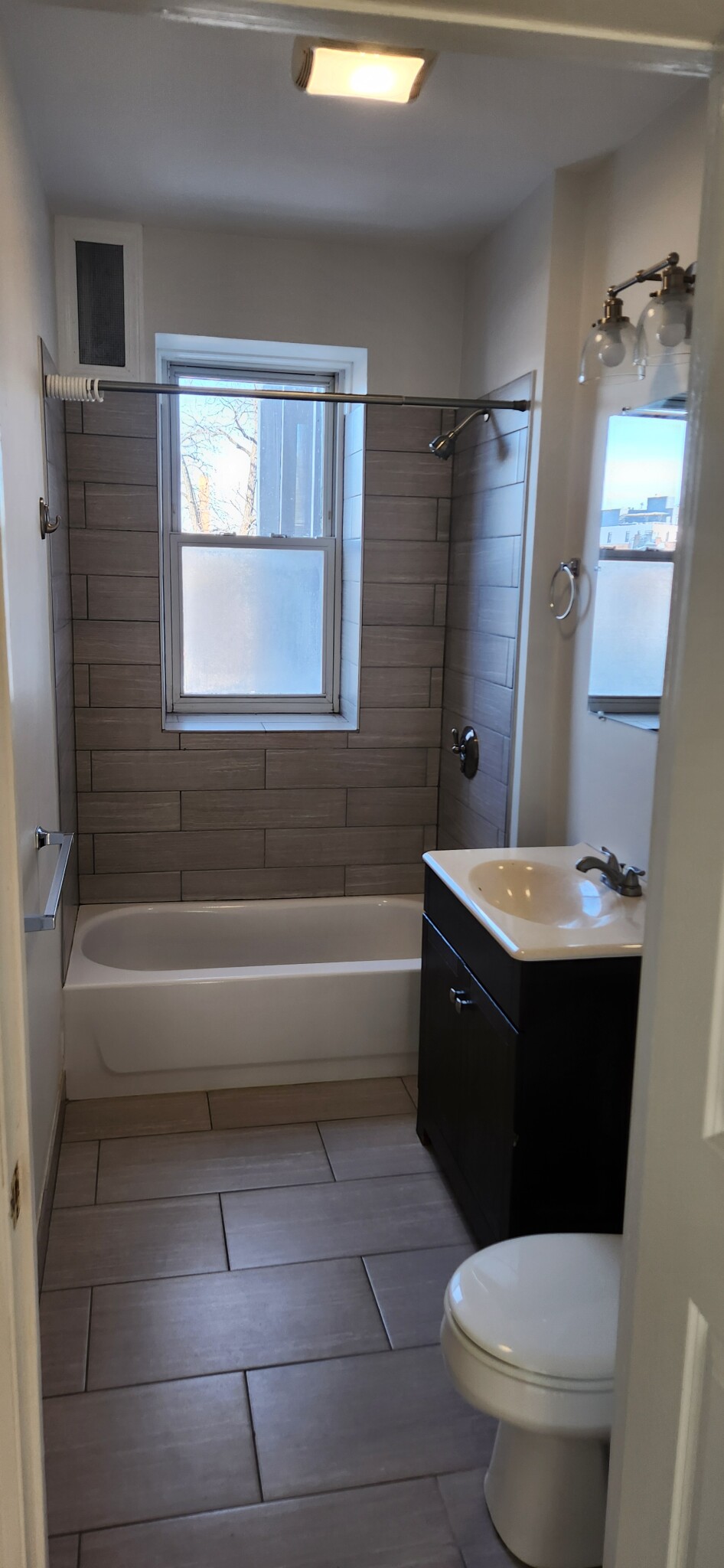 3 bed, 1 bath apartment for rent at 4 Farrington Ave Unit 3, Allston — photo 10 of 45