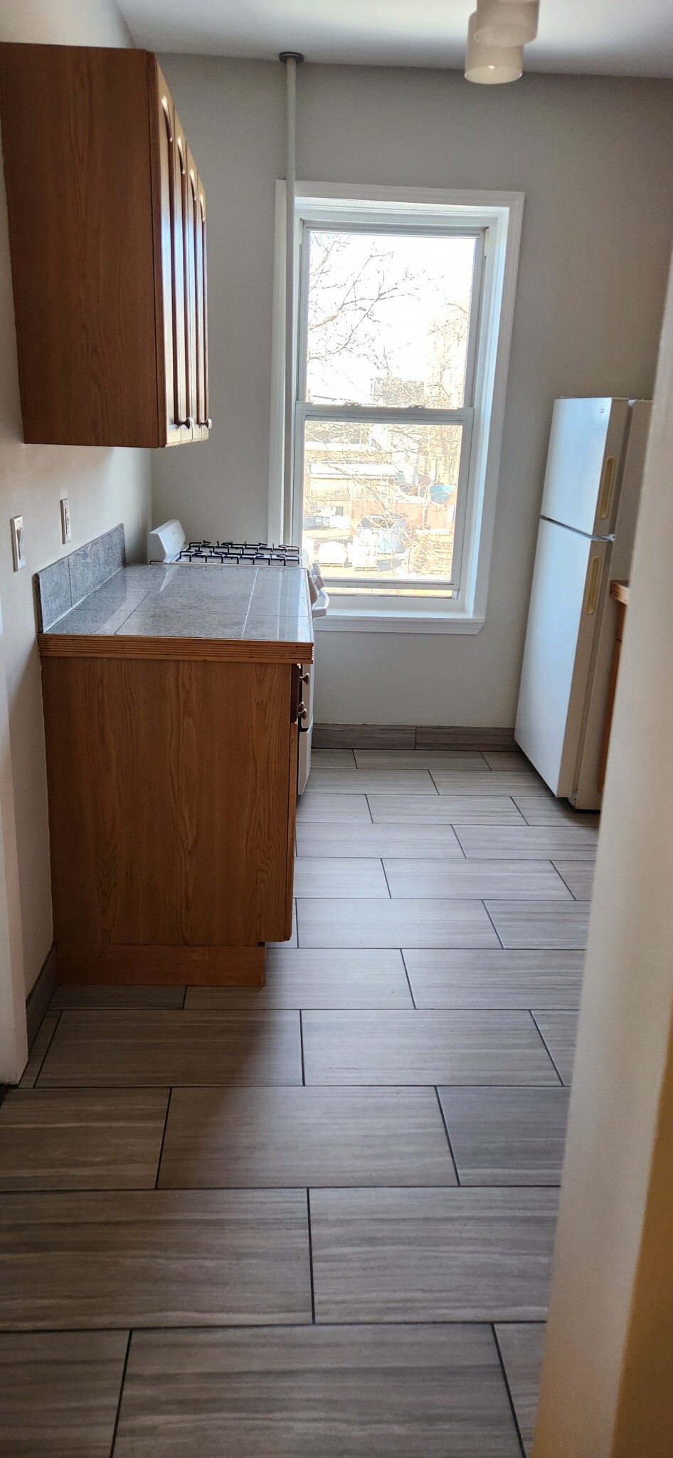 3 bed, 1 bath apartment for rent at 4 Farrington Ave Unit 3, Allston — photo 13 of 45