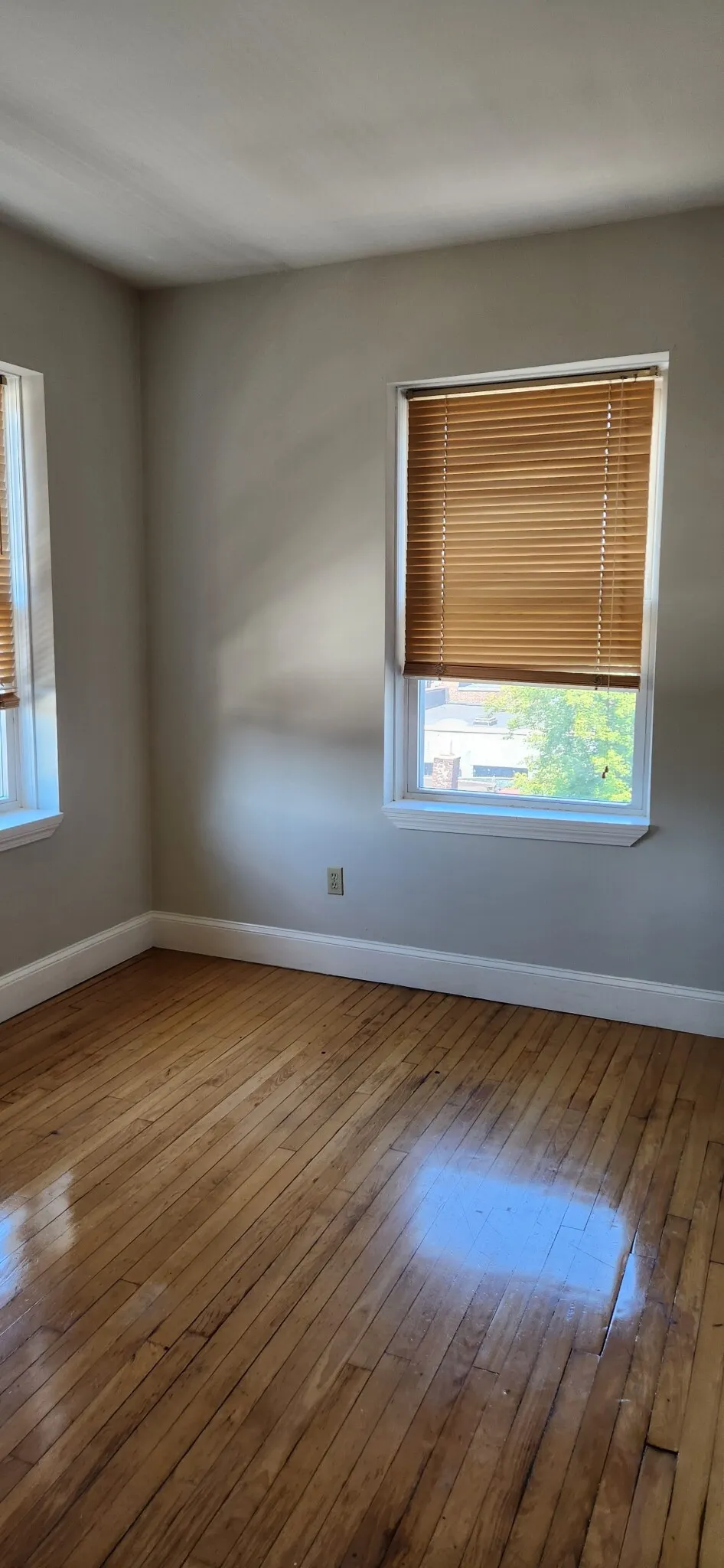 3 bed, 1 bath apartment for rent at 4 Farrington Ave Unit 5, Allston — photo 15 of 40