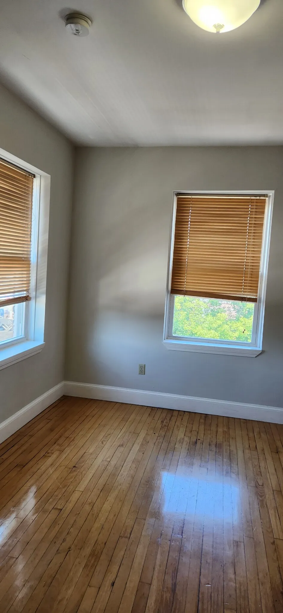 3 bed, 1 bath apartment for rent at 4 Farrington Ave Unit 5, Allston — photo 17 of 40