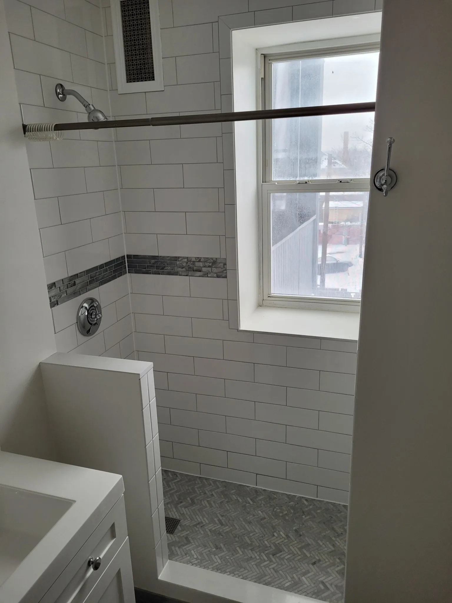 3 bed, 1 bath apartment for rent at 4 Farrington Ave Unit 6, Allston — photo 27 of 29