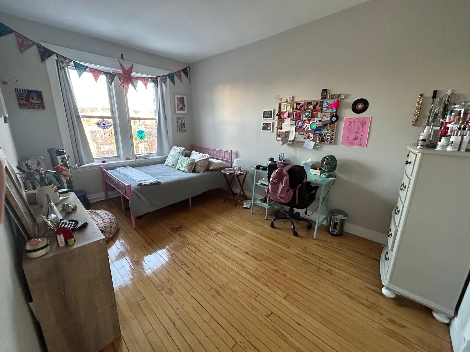 3 bed, 1 bath apartment for rent at 4 Farrington Ave Unit 6, Allston — photo 5 of 29