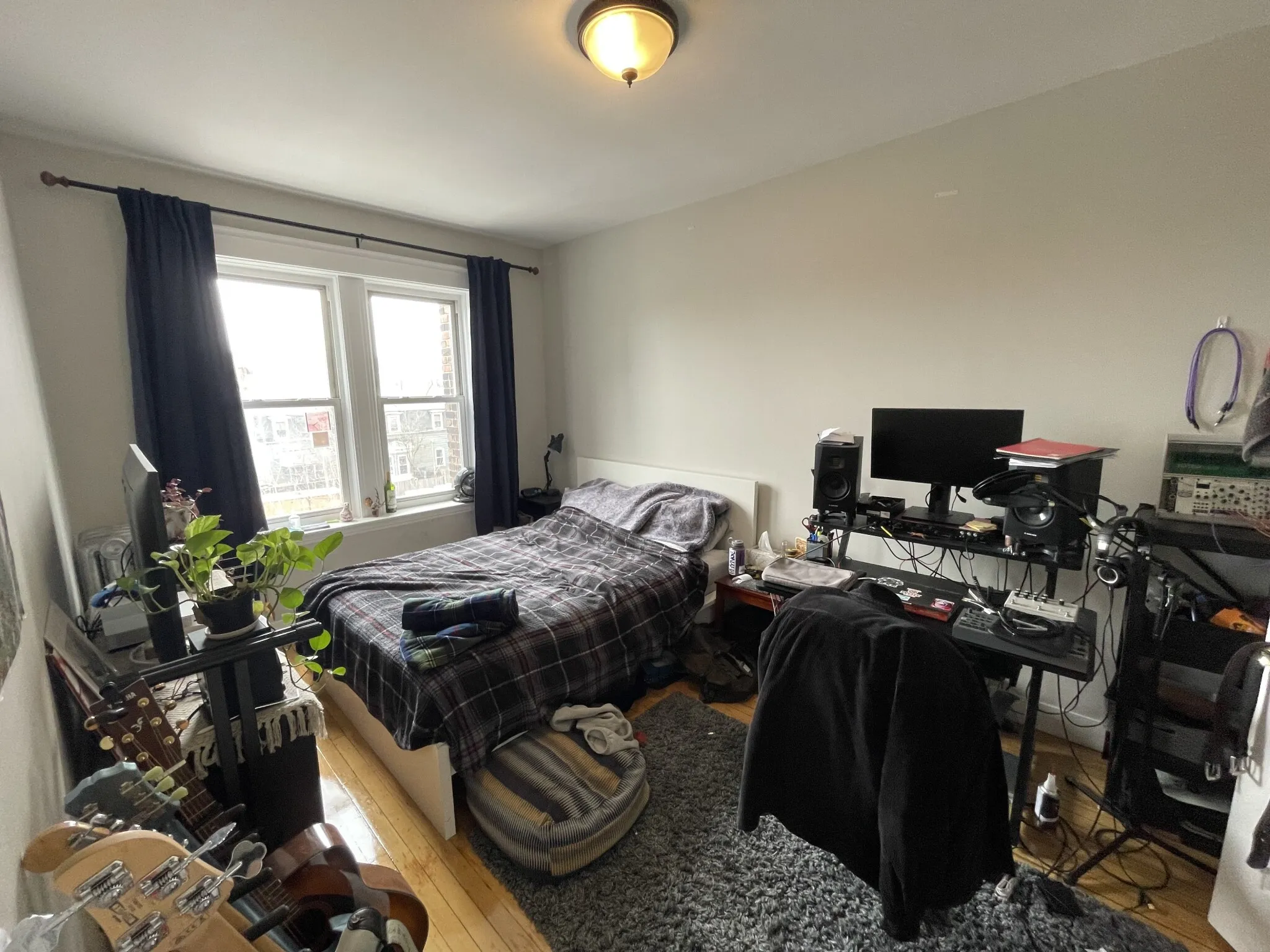 3 bed, 1 bath apartment for rent at 4 Farrington Ave Unit 6, Allston — photo 9 of 29