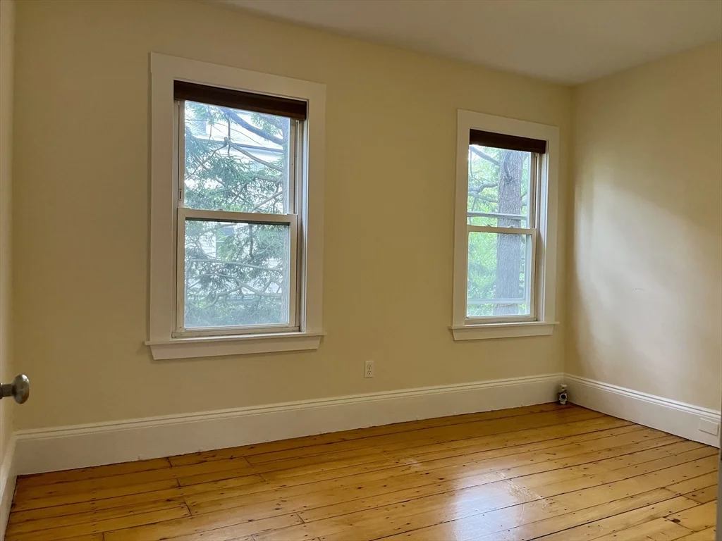 3 bed, 1 bath apartment for rent at 4 Fayette Park Unit 2, Harvard Square — photo 11 of 13