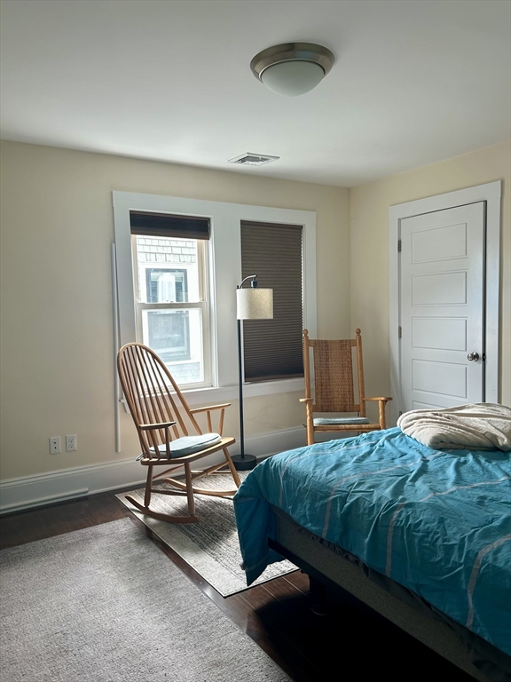2 bed, 1 bath apartment for rent at 4 Fayette Park Unit 3, Mid Cambridge — photo 2 of 8